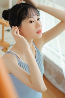 小莹客厅激情46章至50章视频
